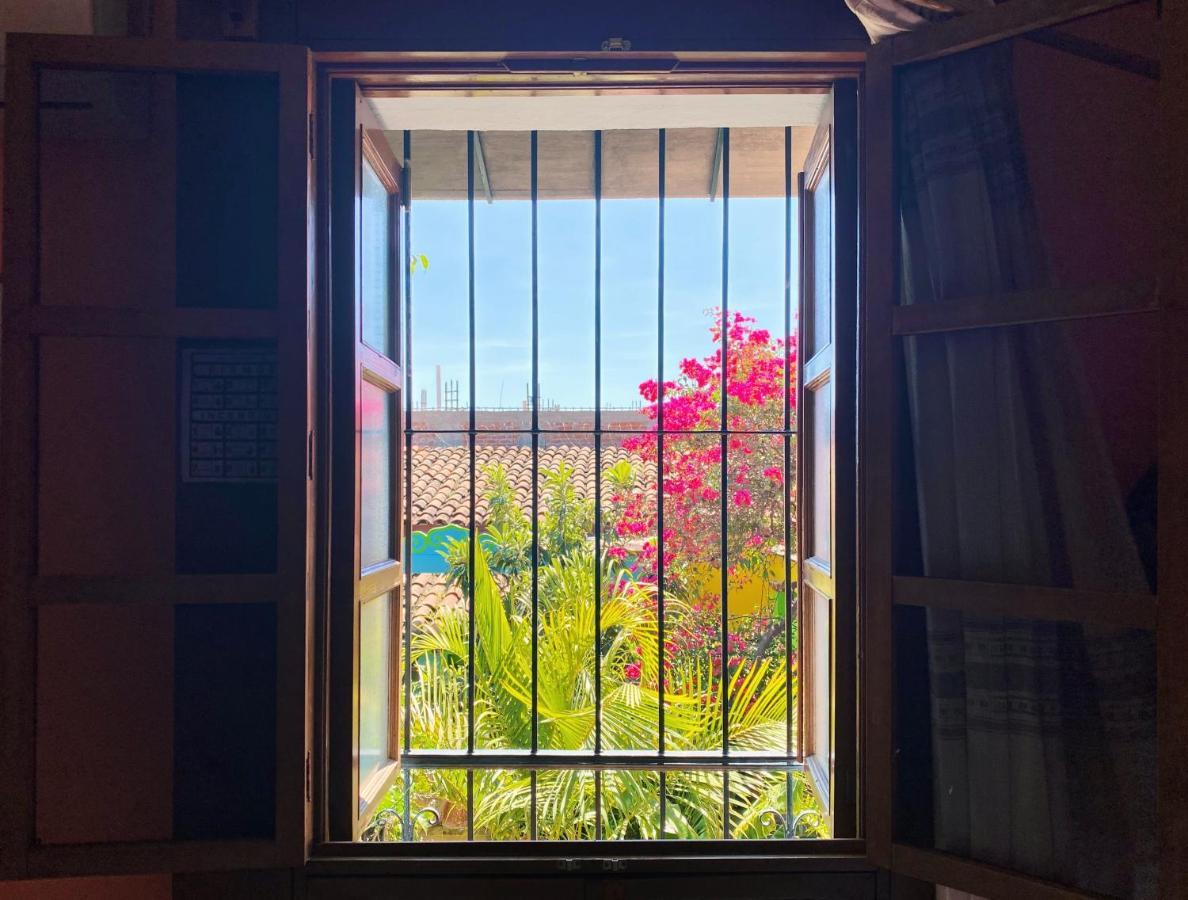 Hotel Las Golondrinas オアハカ州 エクステリア 写真