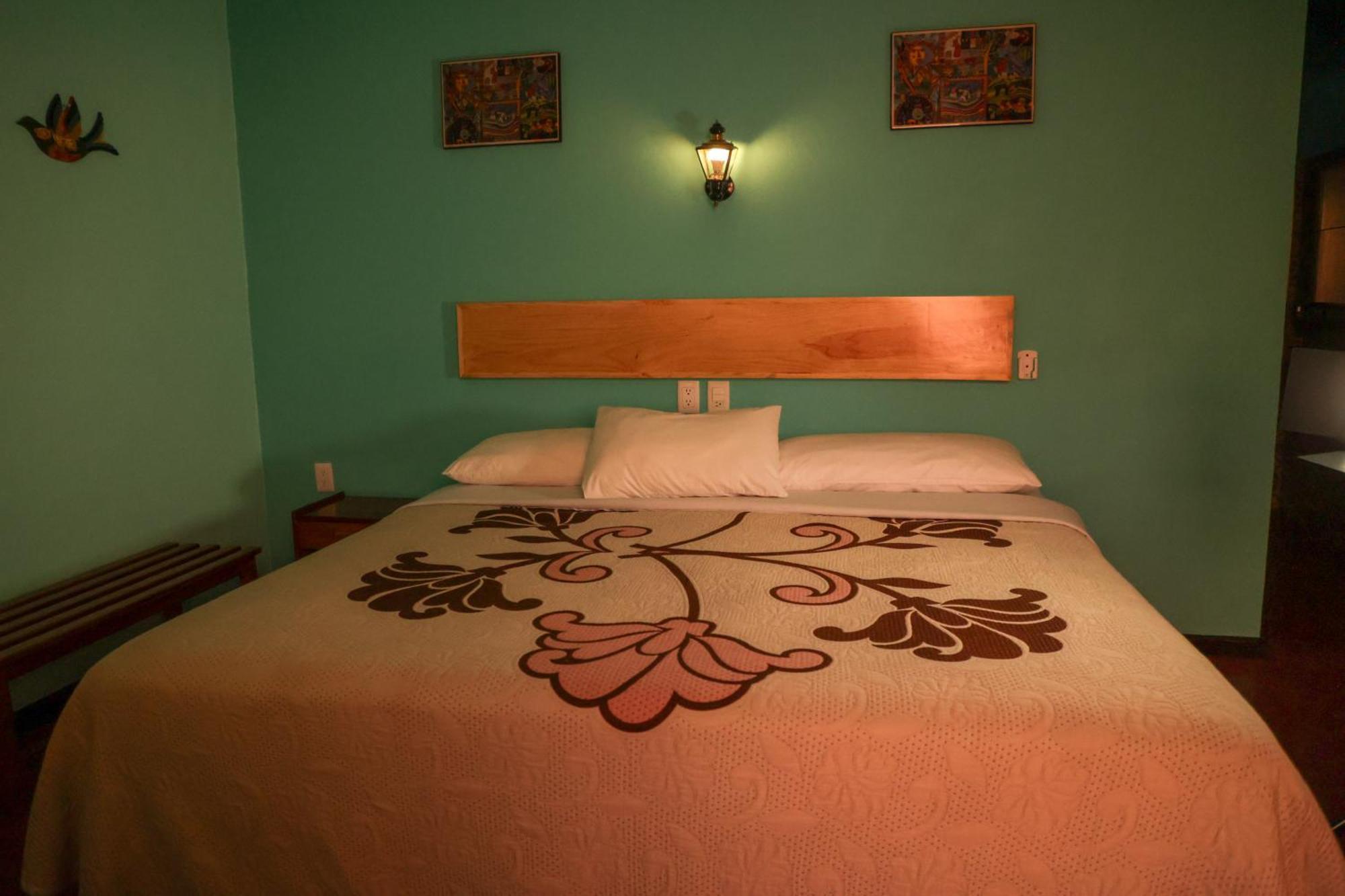 Hotel Las Golondrinas オアハカ州 エクステリア 写真
